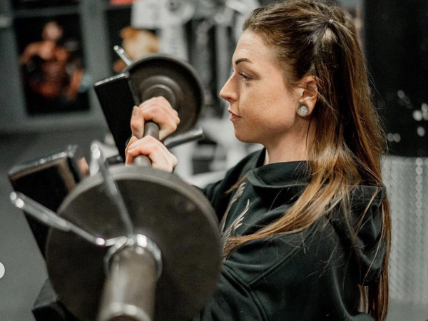 6 Reasons Why Women Should Lift Weights