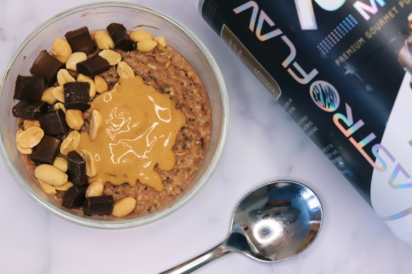 Healthier You: Peanut Butter  Cup Oat Bowl