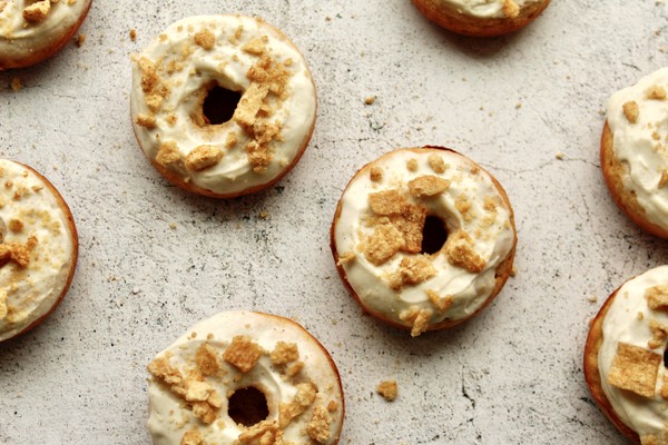 Cinna Crunch Protein Donuts